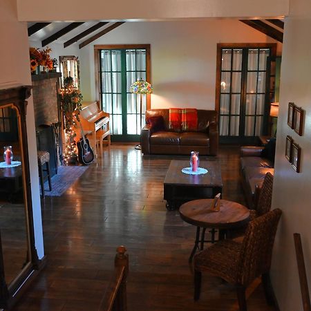 La Perla Restaurant & Country Inn イブリル・パーク エクステリア 写真