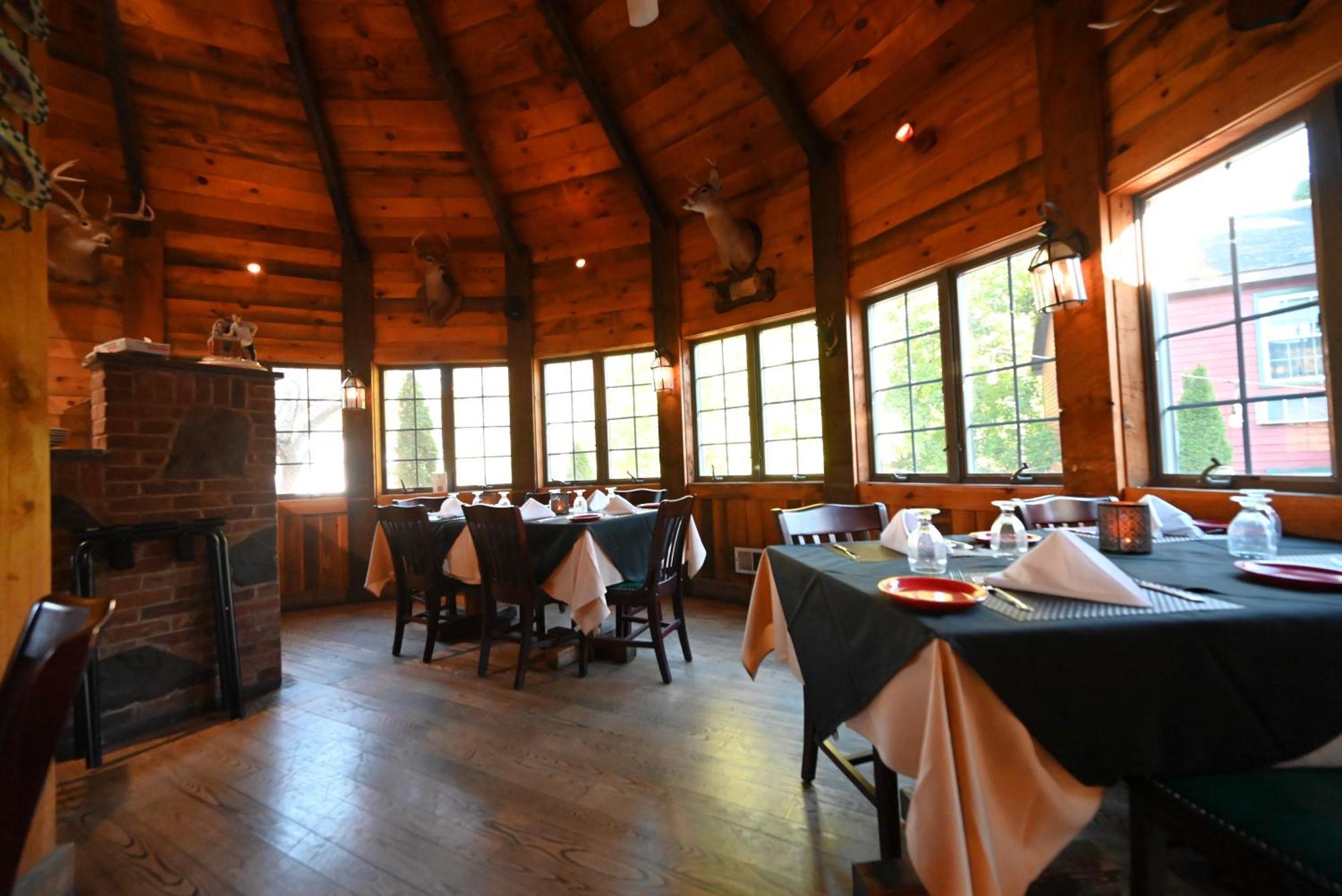 La Perla Restaurant & Country Inn イブリル・パーク エクステリア 写真