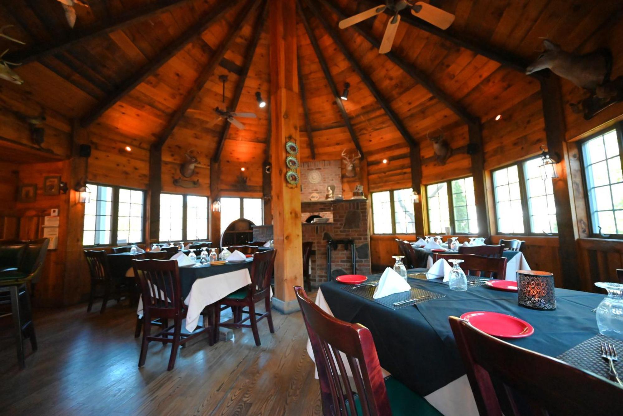La Perla Restaurant & Country Inn イブリル・パーク エクステリア 写真